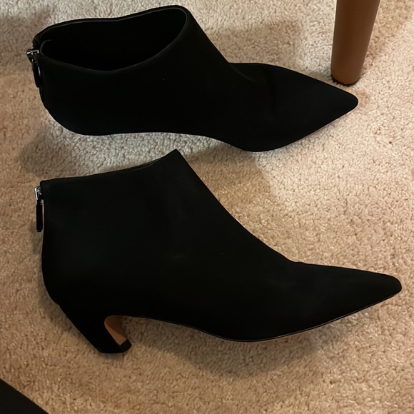 Christian Dior suede booties - Picture 9 of 9